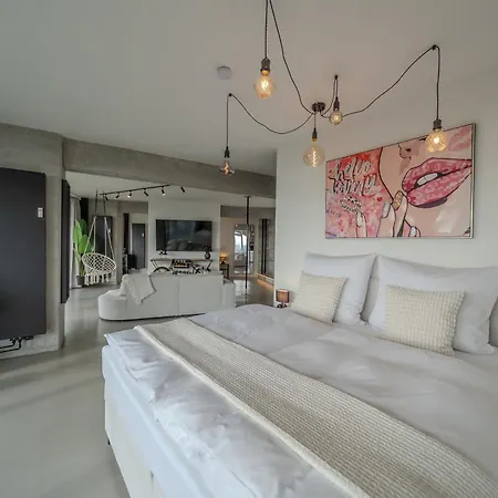 Apartament Prime Loft 23 - Hotelturm I En-suite Badezimmer I Panoramablick Augsburg