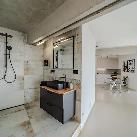 Prime Loft 23 - Hotelturm I En-suite Badezimmer I Panoramablick Apartament Augsburg